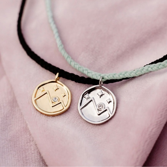 PURA VIDA CRYSTAL MOUNTAIN COIN BRACELET in Winterfresh - Picture 3 of 3